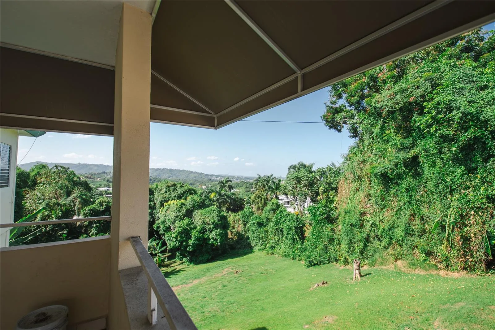 Covered Outdoor Area and Yard