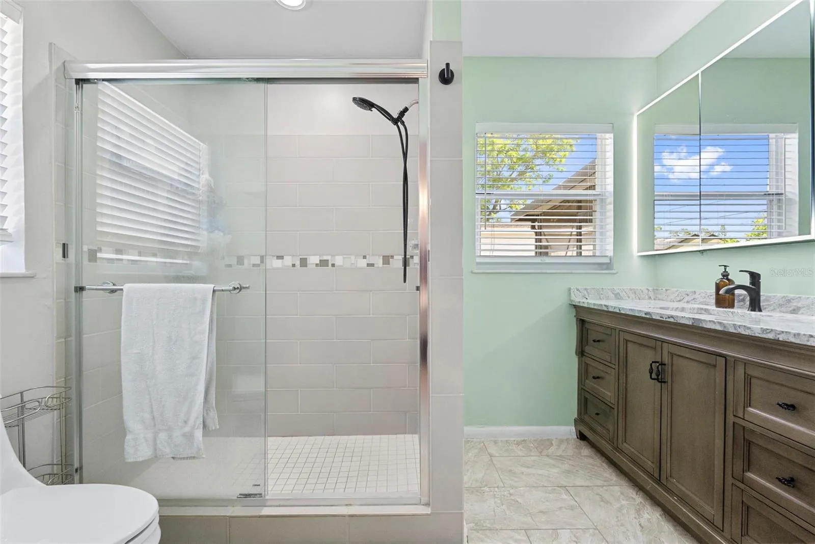 Primary bedroom ensuite