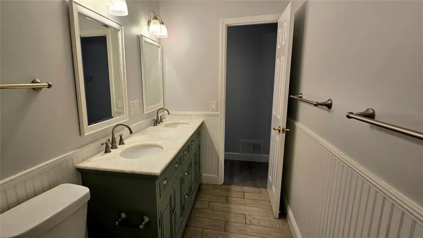 Spacious Bath