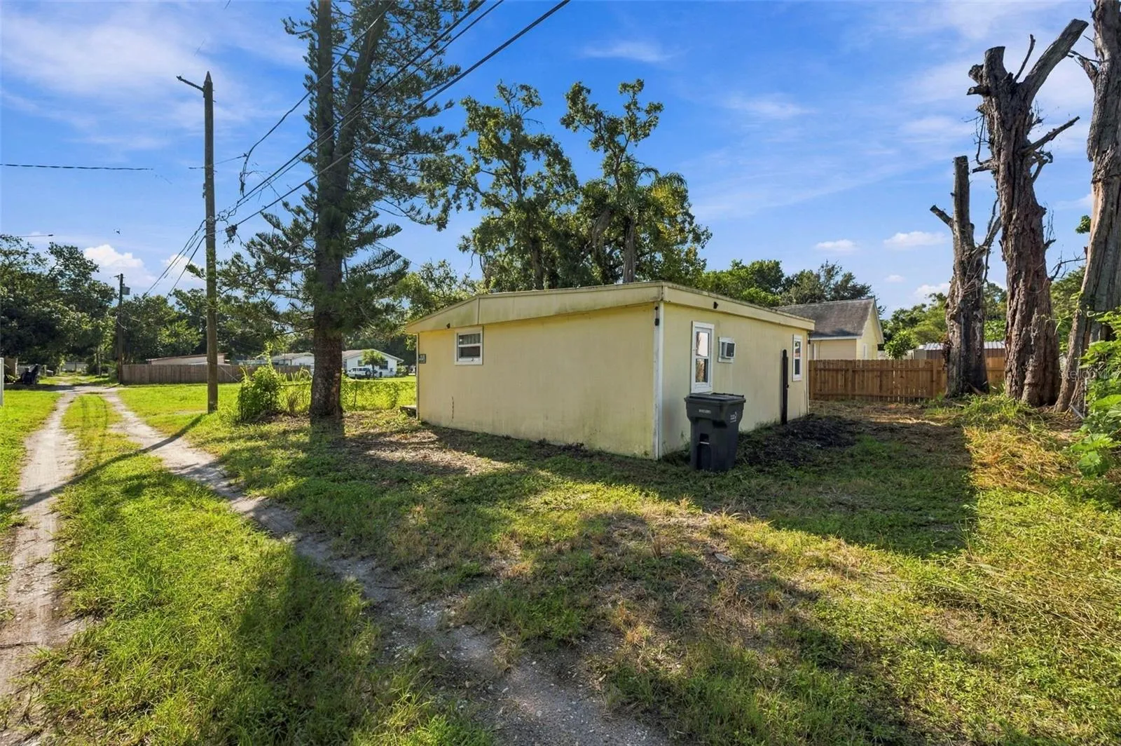 Rear residence – exterior