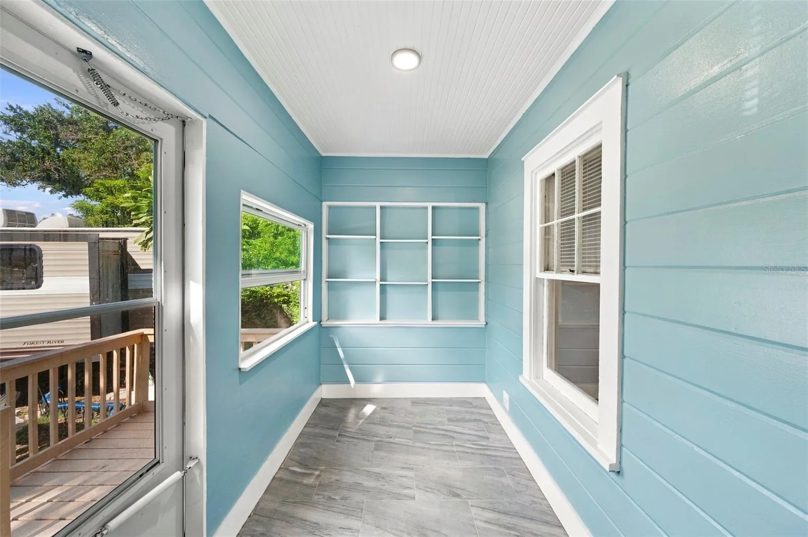 Front residence – covered front porch