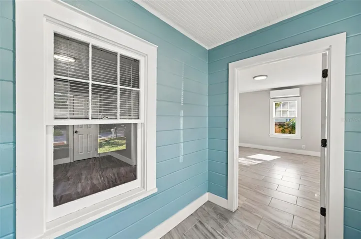 Front residence – entry porch
