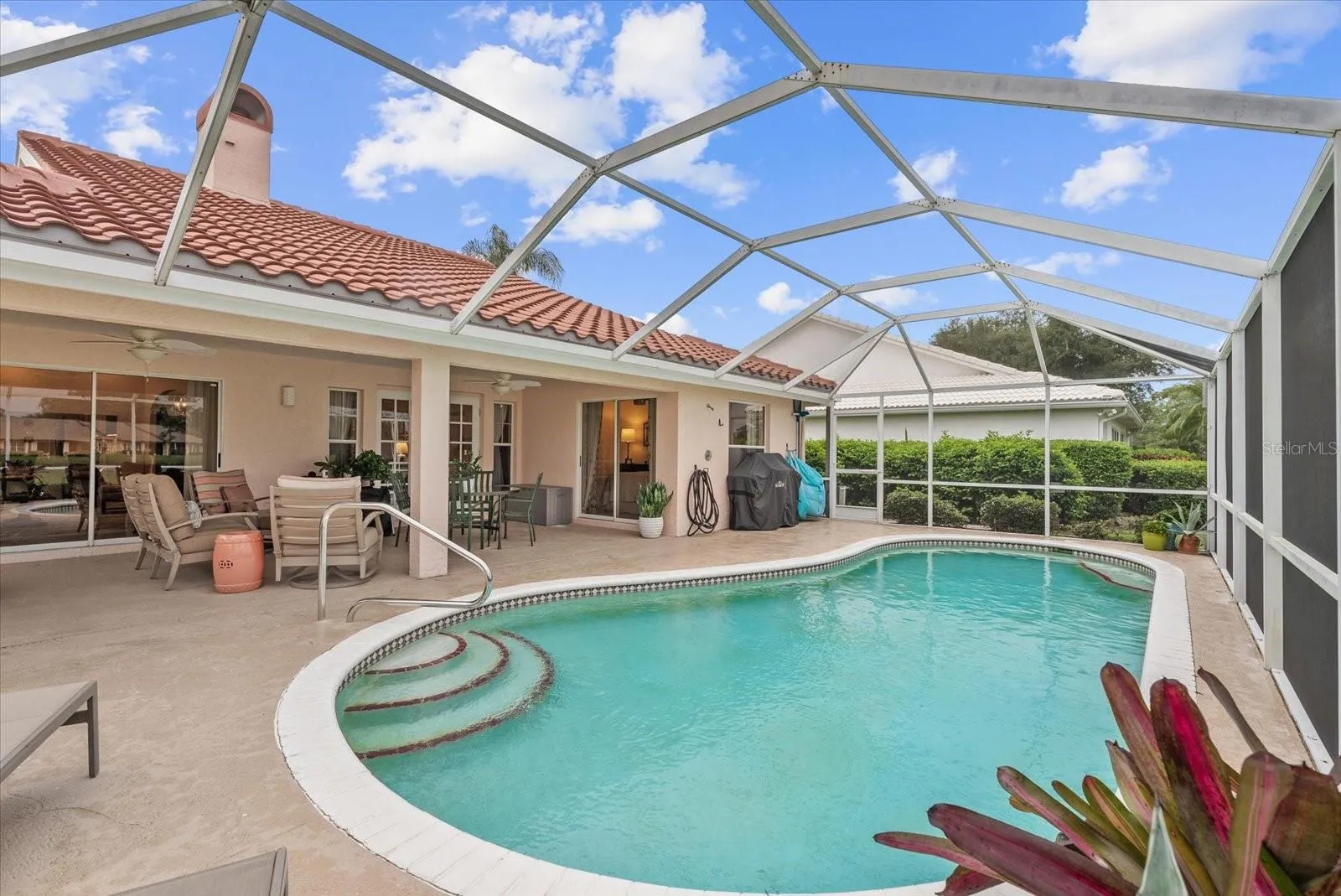 Lanai / Pool Area