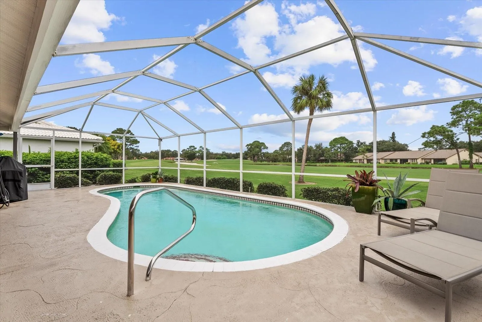 Lanai Private Pool
