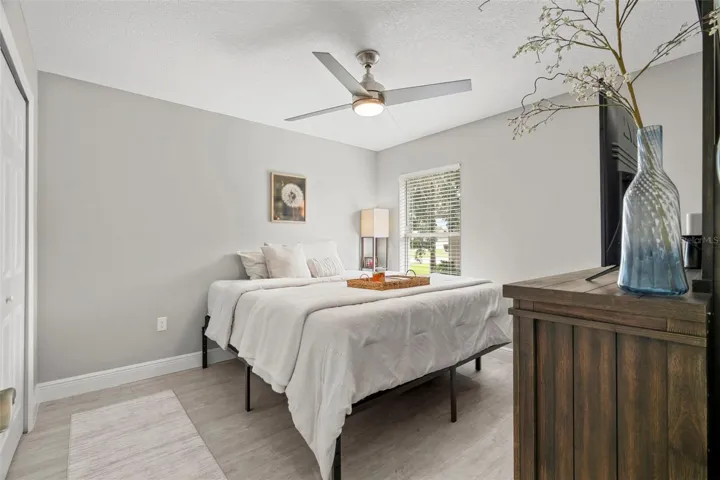 Guest bedroom 1