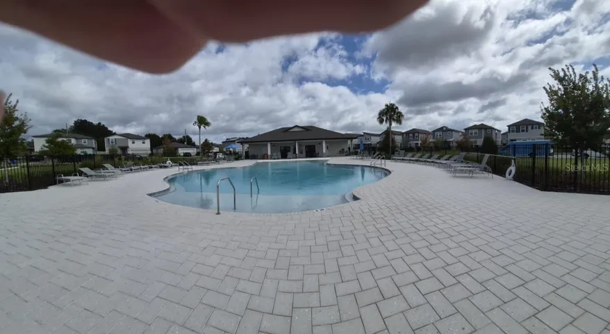 PISCINA1