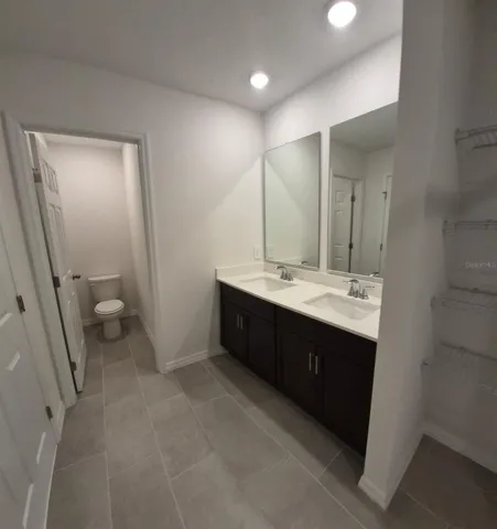 BAÑO PRINCIPAL 1