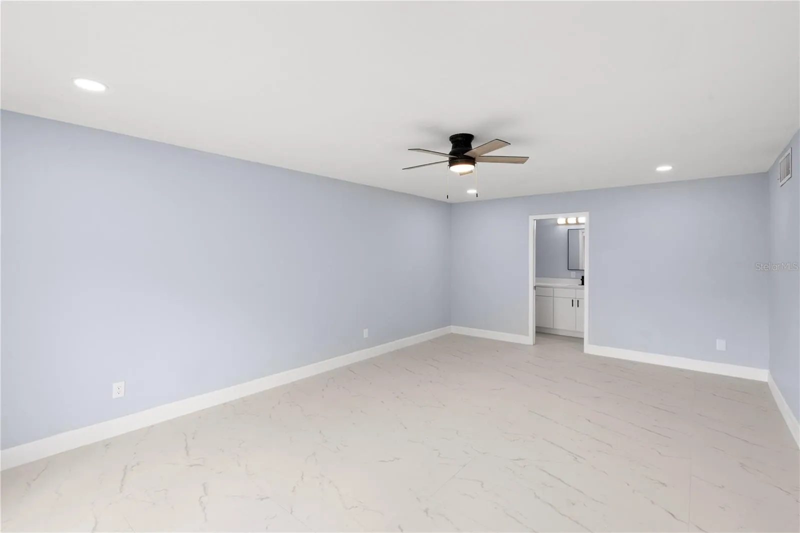 Master Bedroom Downstair -2