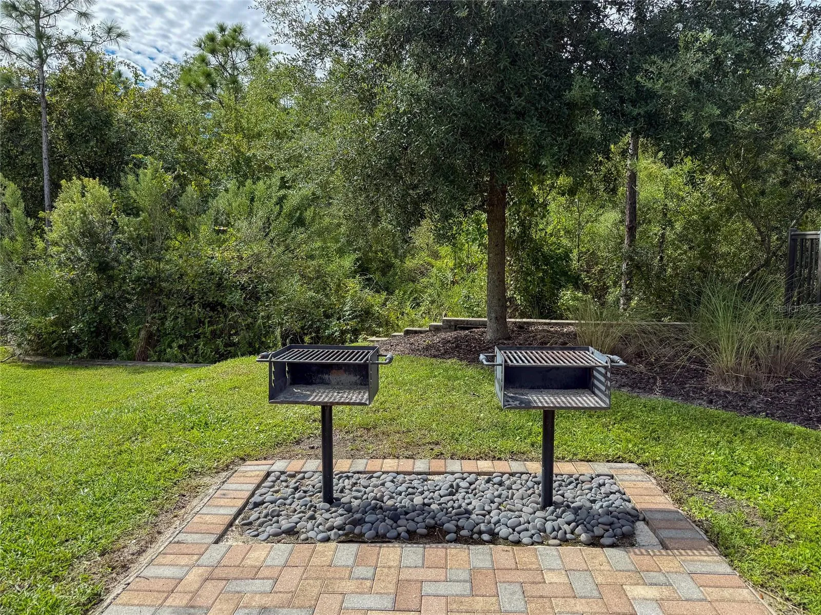 MULTIPLE GRILLS AVAILABLE