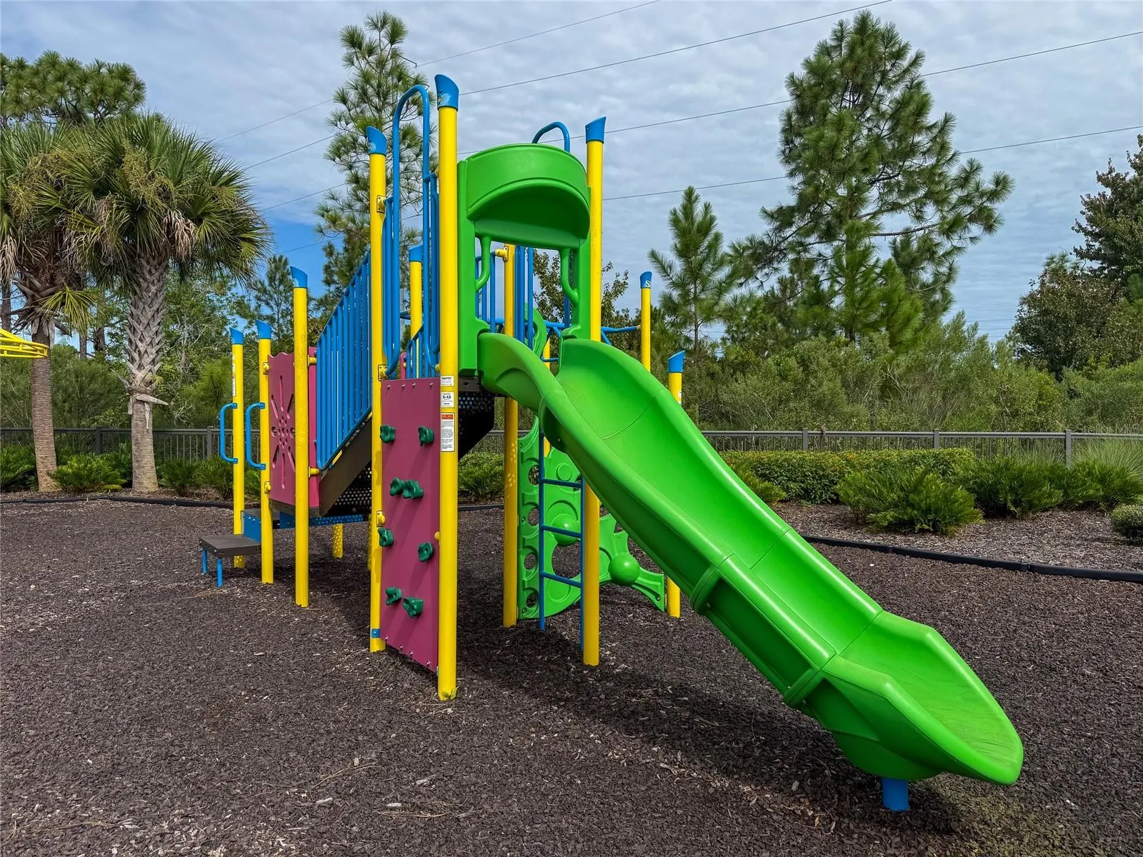COMMUNITY PLAYGROUND