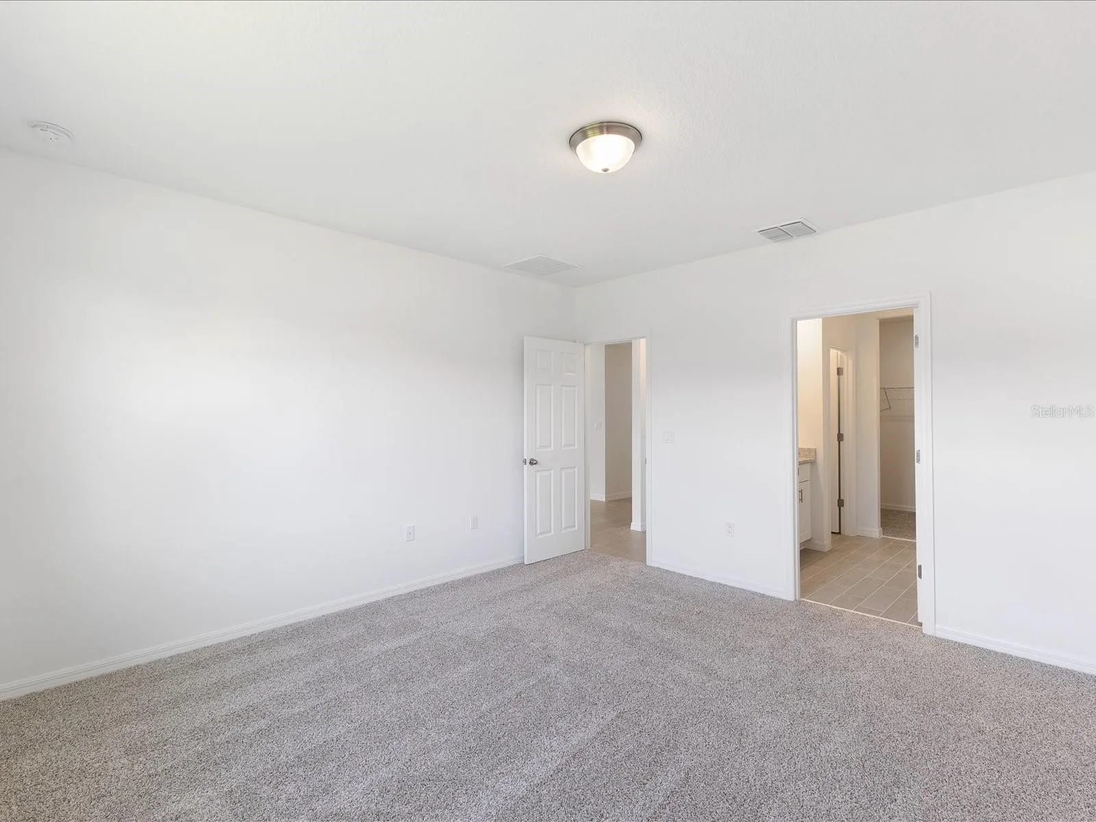 Photo is not of the actual home, but is an inspirational photo of builder’s model home and may depict options, furnishings, and/or decorator features that are not included