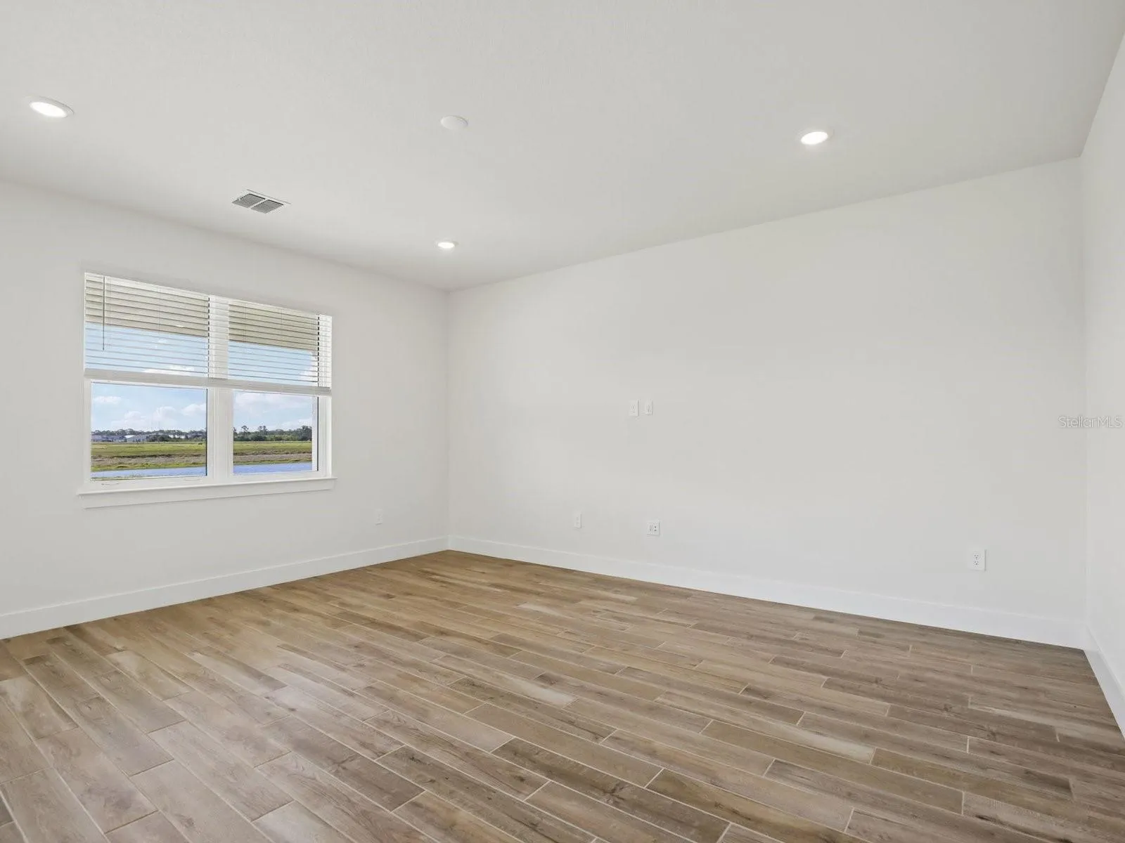Photo is not of the actual home, but is an inspirational photo of builder’s model home and may depict options, furnishings, and/or decorator features that are not included