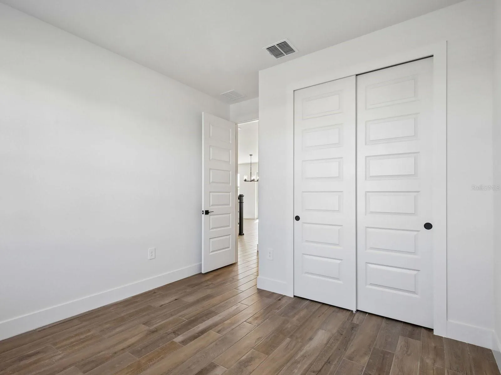 Photo is not of the actual home, but is an inspirational photo of builder’s model home and may depict options, furnishings, and/or decorator features that are not included