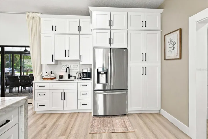 Wet Bar/Coffee Bar