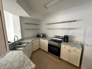 Kitchen 1