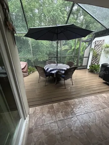 Screened in lanai