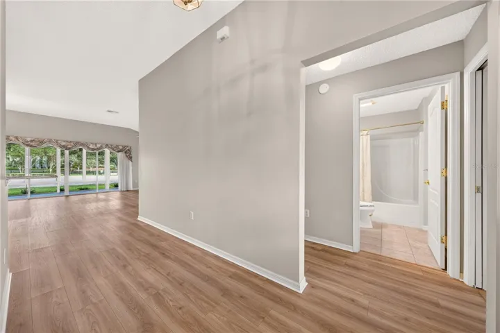 2nd bathroom