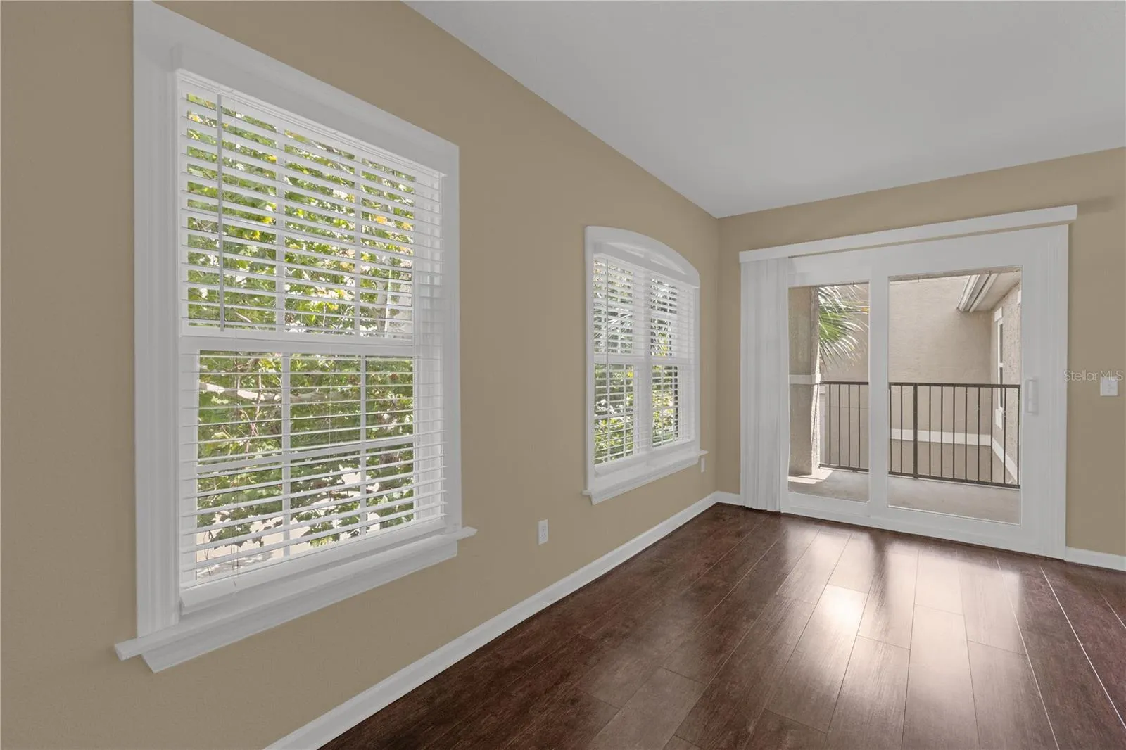 Living room, patio door