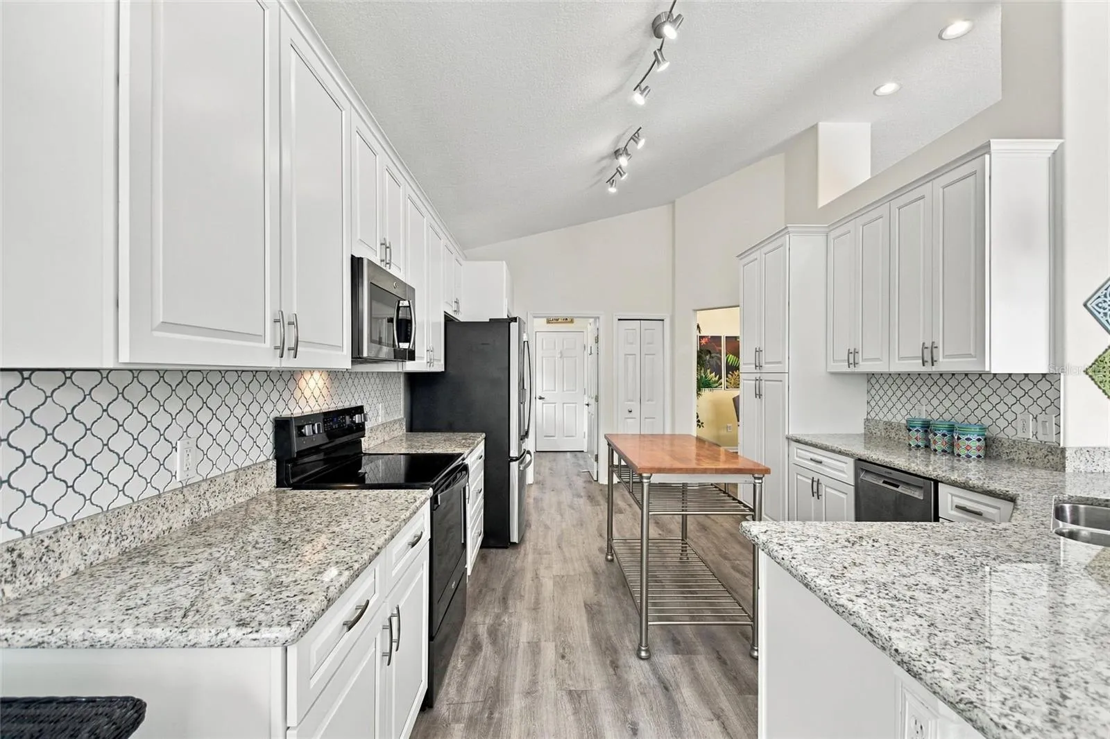 42" crown molded cabinets