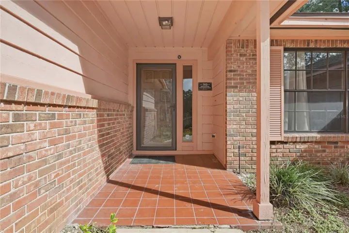 COVERED PORCH