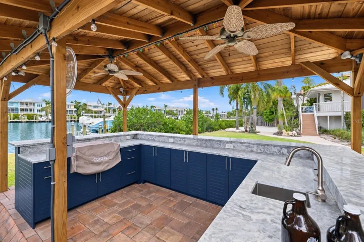 Waterfront bar
