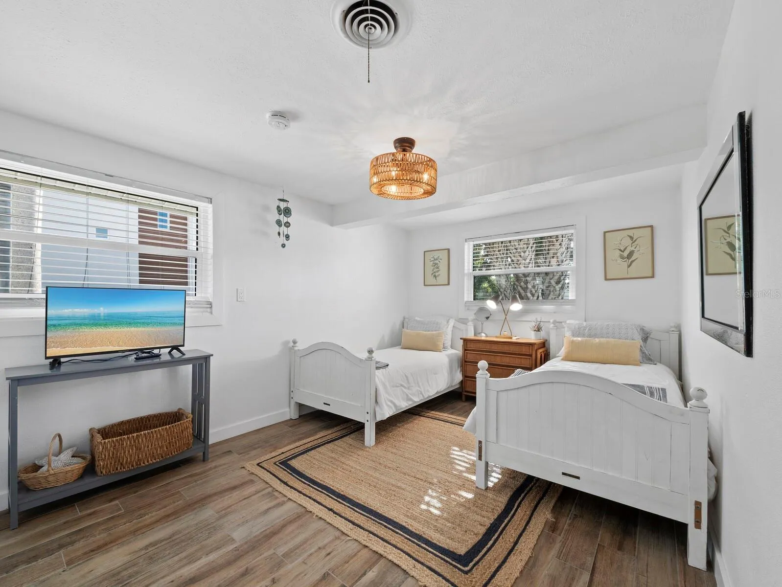 The 2nd bedroom