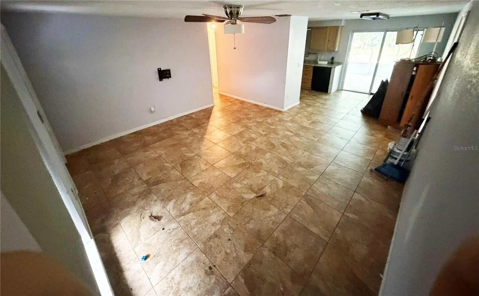 Livingroom and dining