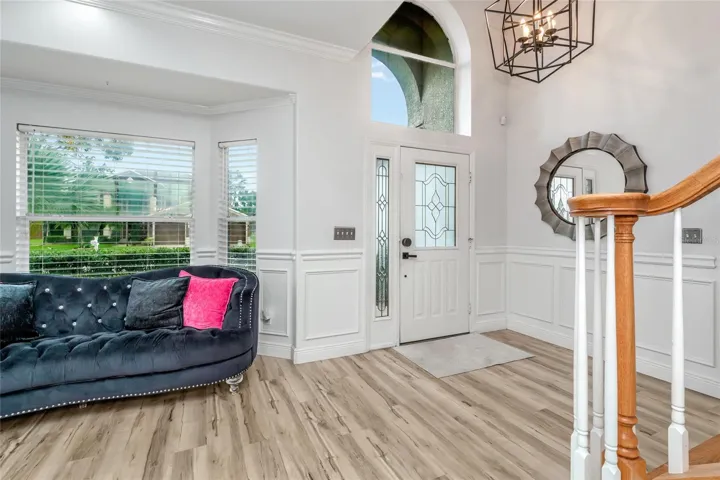 Living/Foyer