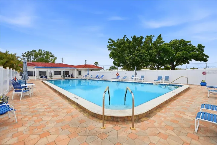 Community swimming pool to enjoy.