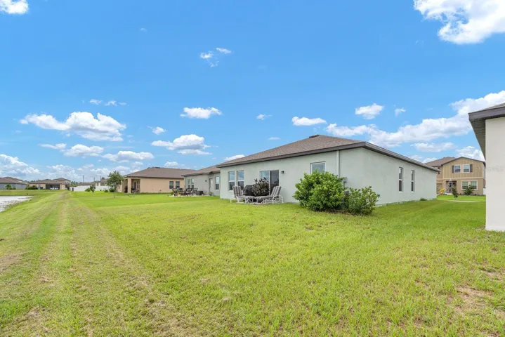 Plenty of yard space