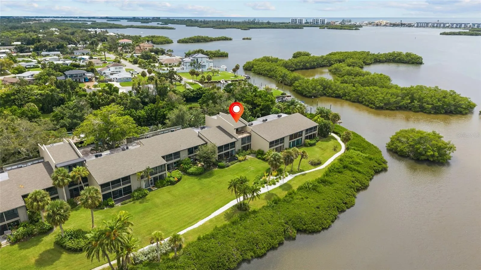 Location of condo along Sarasota Bay