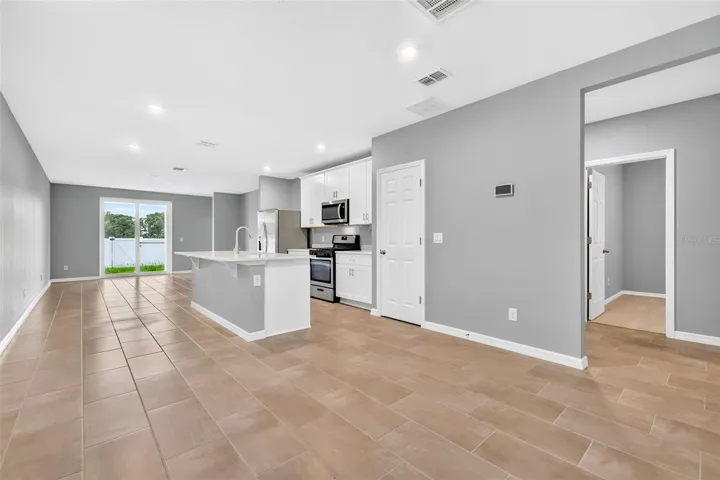 Kitchen/Dining