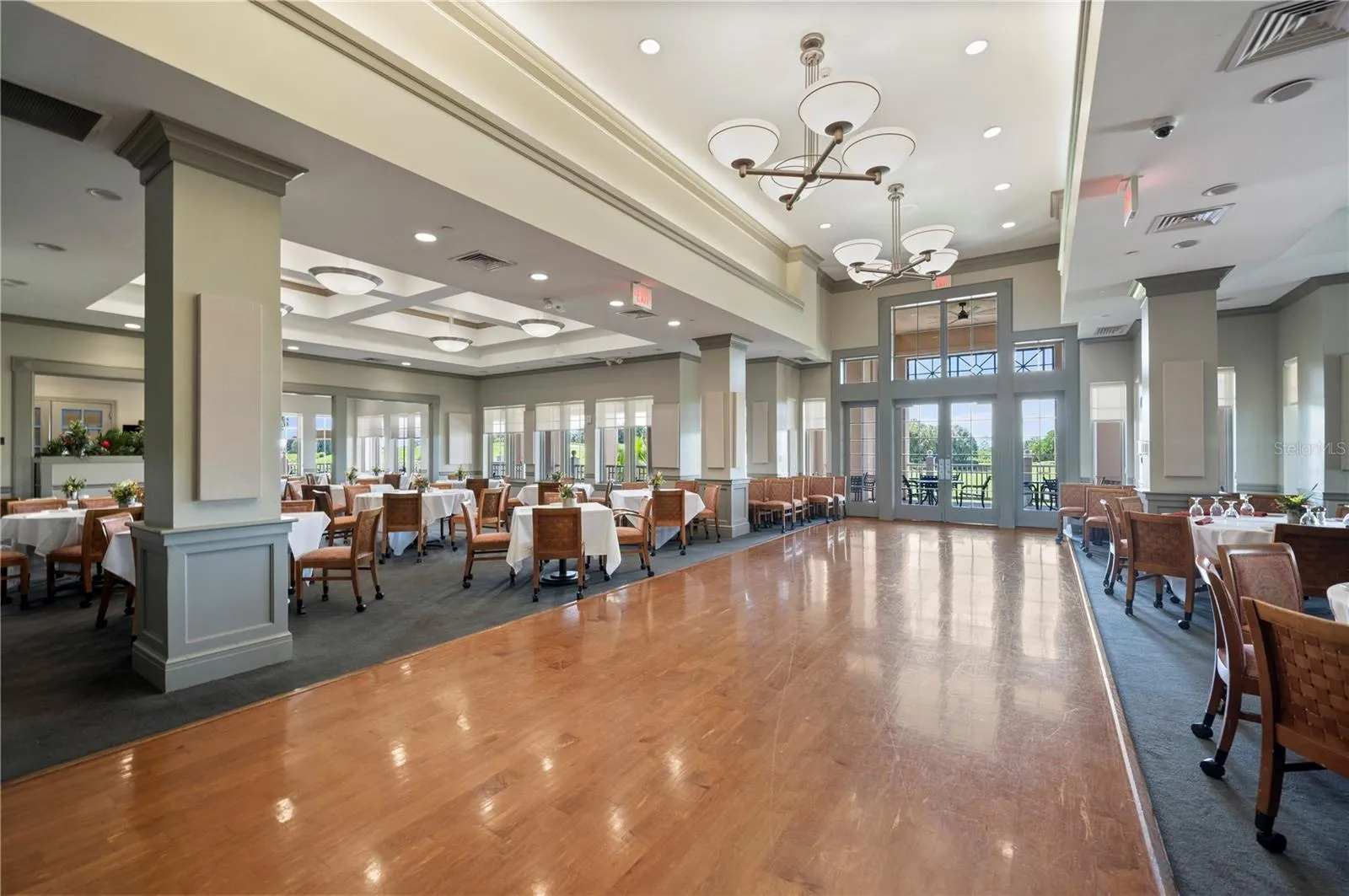 Clubhouse Restaurant