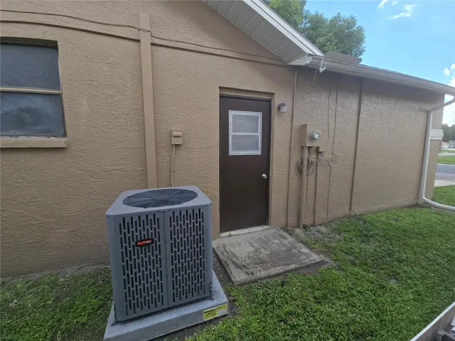 Left Side Garage Entry