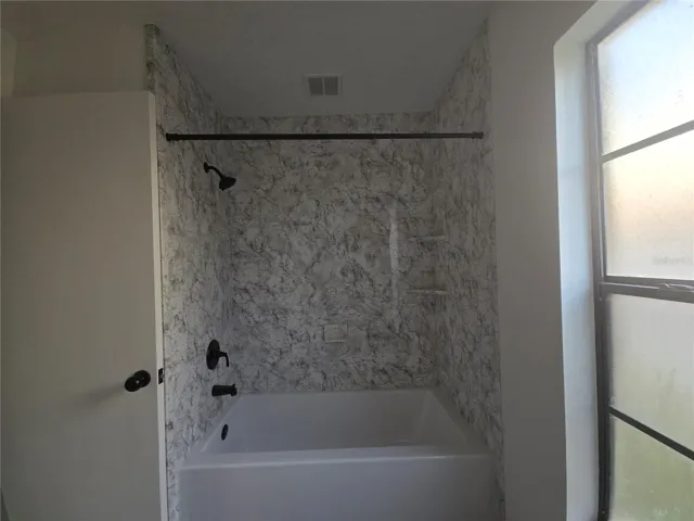 Hall Bath/Tub &amp; Shower