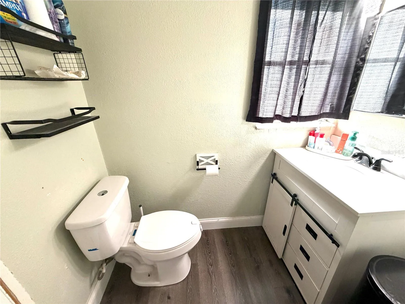 Primary 1/2 bath