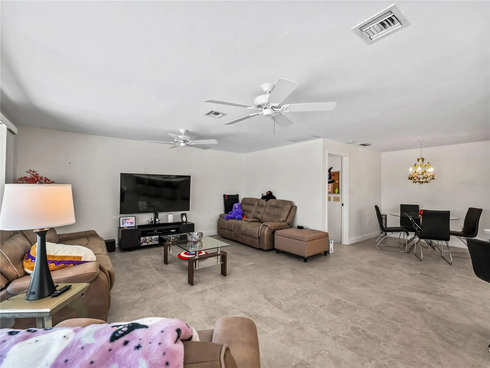 LivingRoom_2903rdStreet_BonitaSprings_OpenConcept_Corner.jpg