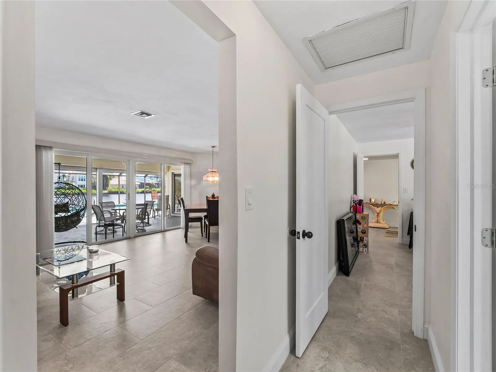 Foyer_2903rdStreet_BonitaSprings_OpenConcept_Entry.jpg