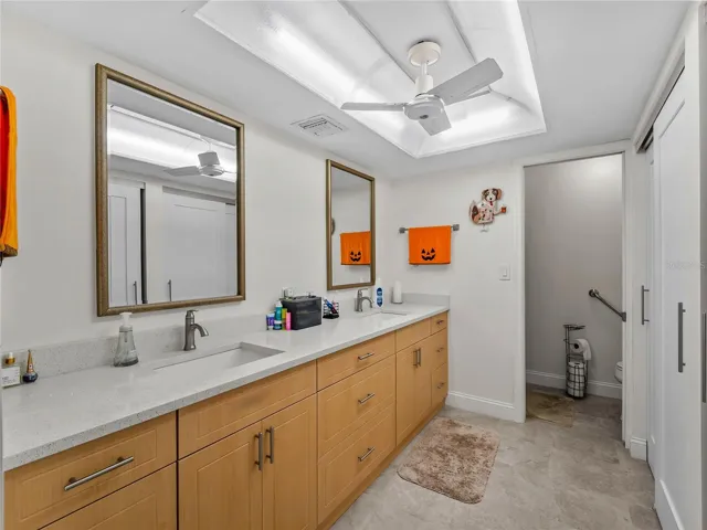Bath_2903rdStreet_BonitaSprings_DoubleVanity_Corner.jpg