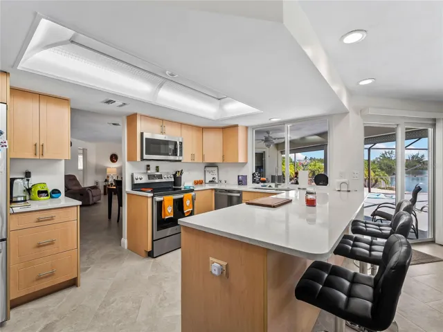 Kitchen_2903rdStreet_BonitaSprings_OpenConcept_Corner.jpg