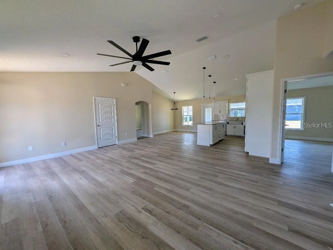 Not actual home, this is a completed home of the same model. Colors/finishes may vary