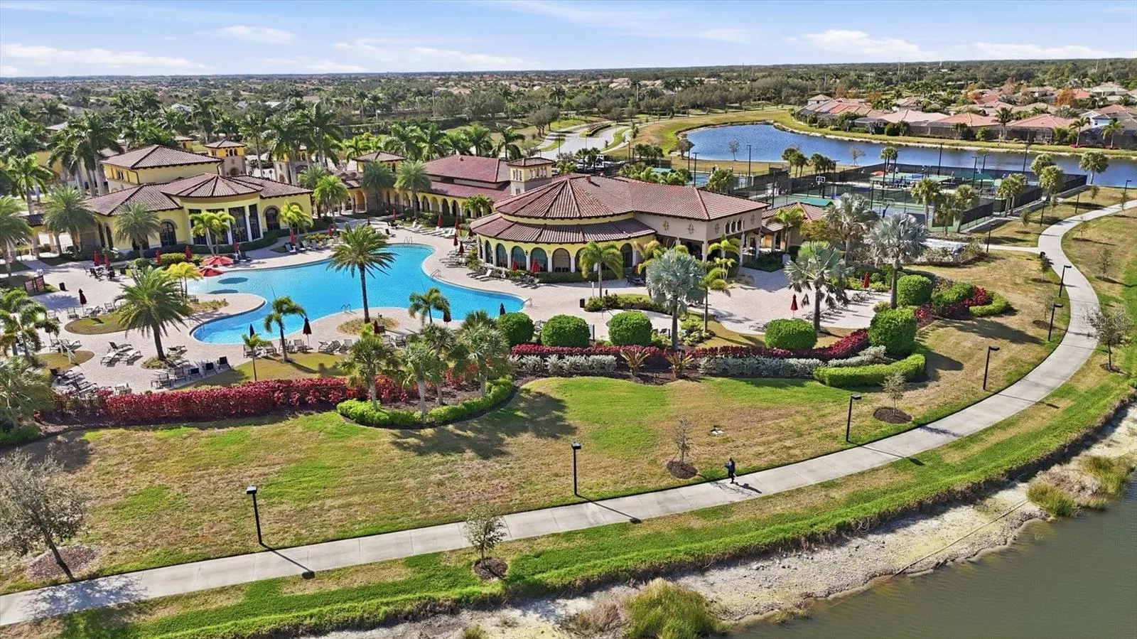 Clubhouse/Community Pool