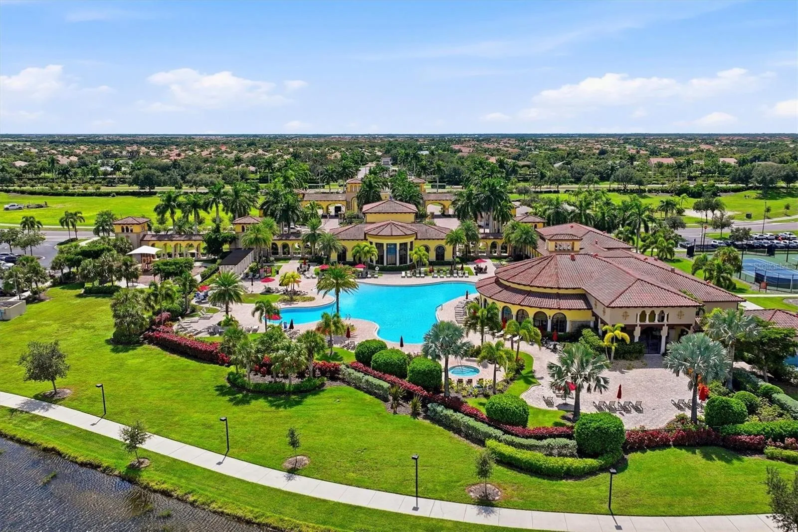 Clubhouse/Community Pool