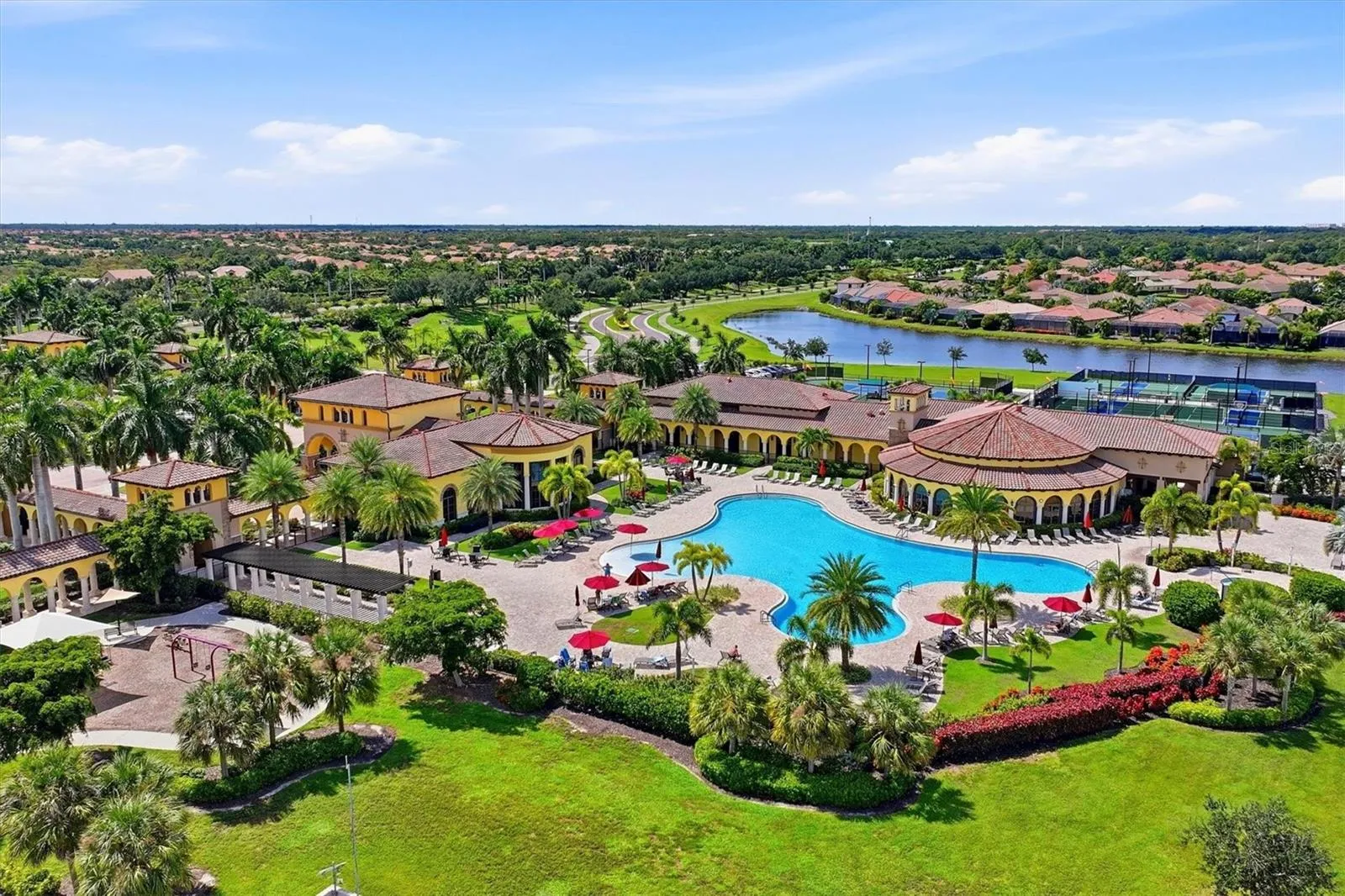 Clubhouse/Community Pool