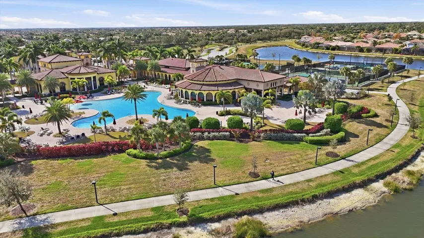 Clubhouse/Community Pool