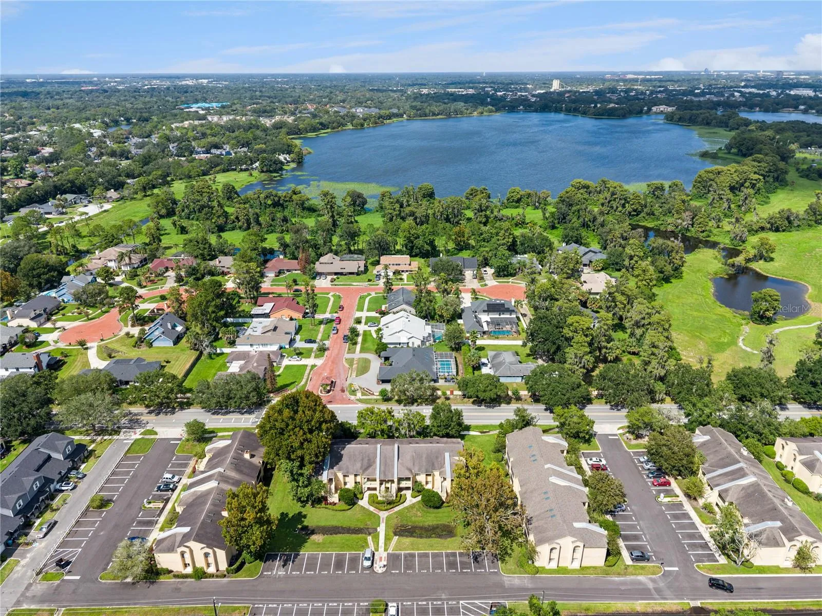 Lake Orlando &amp; Green Space for RoseArts District