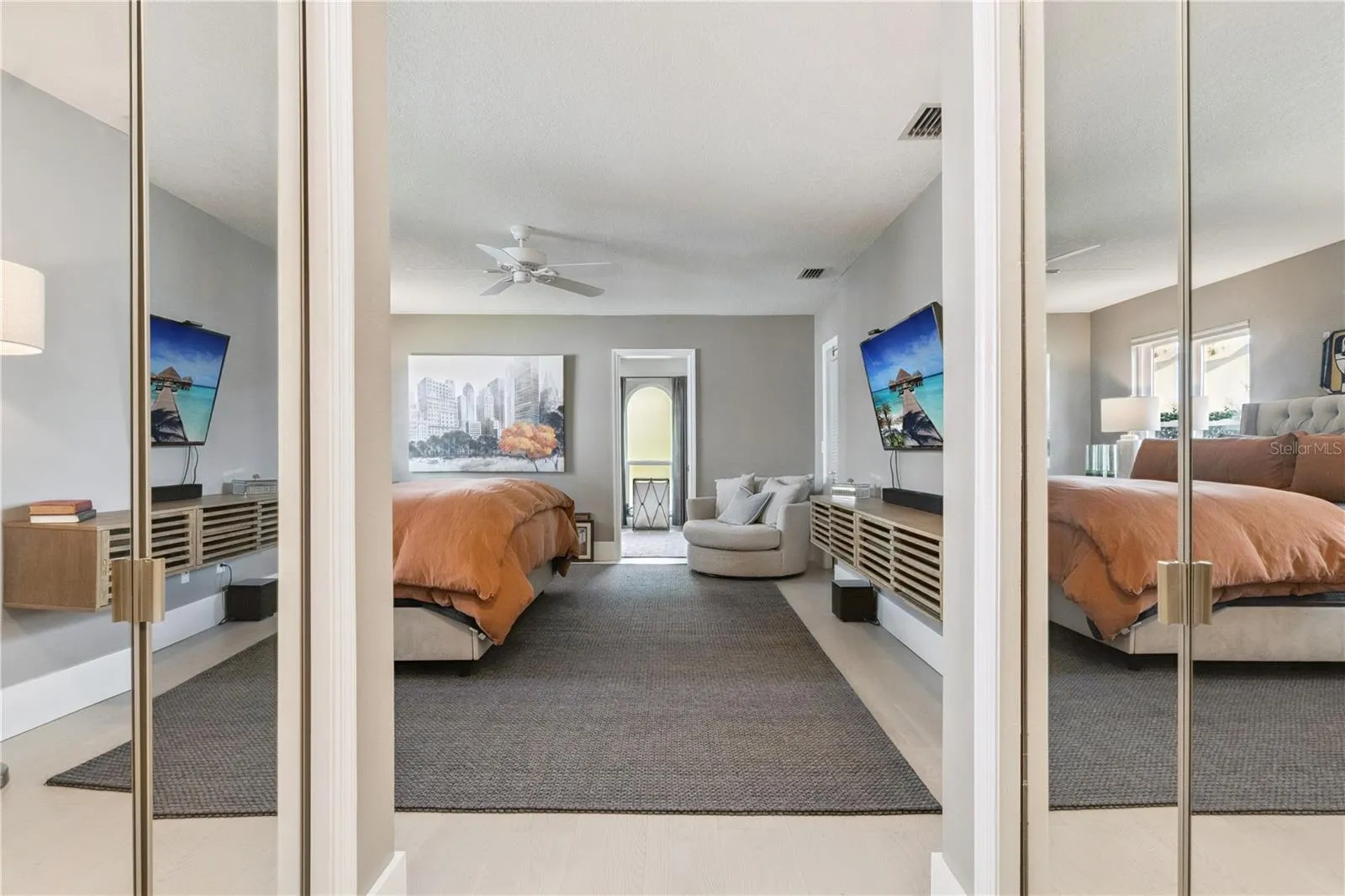 Entry to Owner's Suite Extra Storage