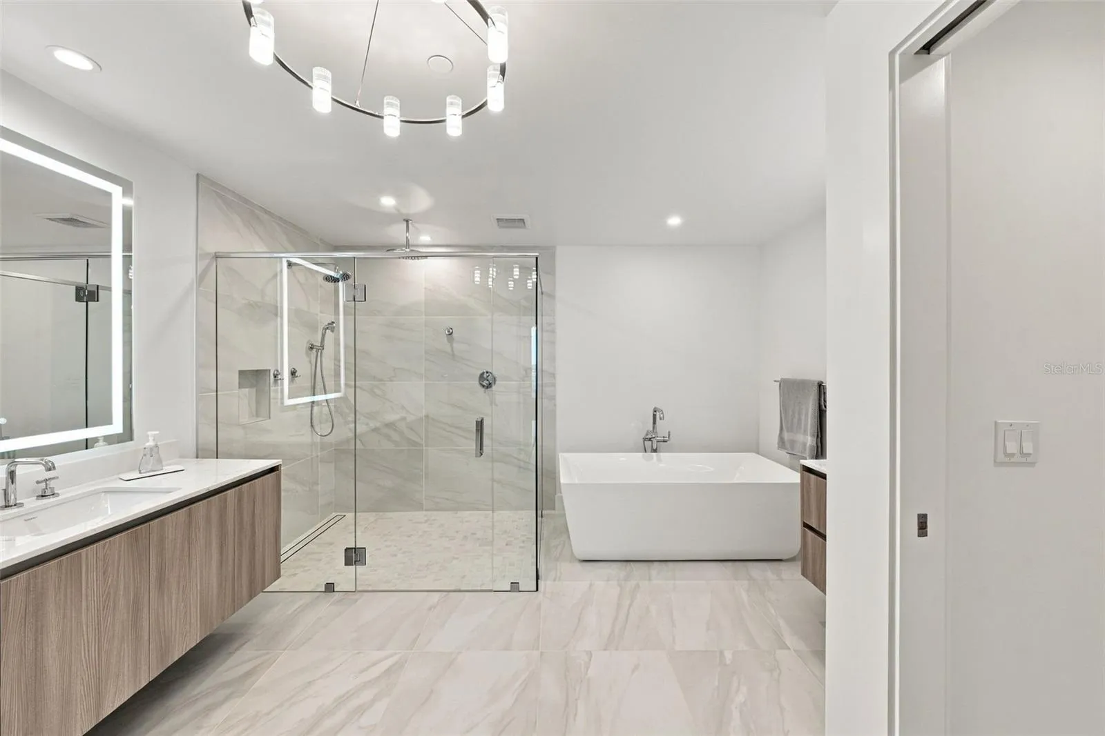 Owners Suite Bath