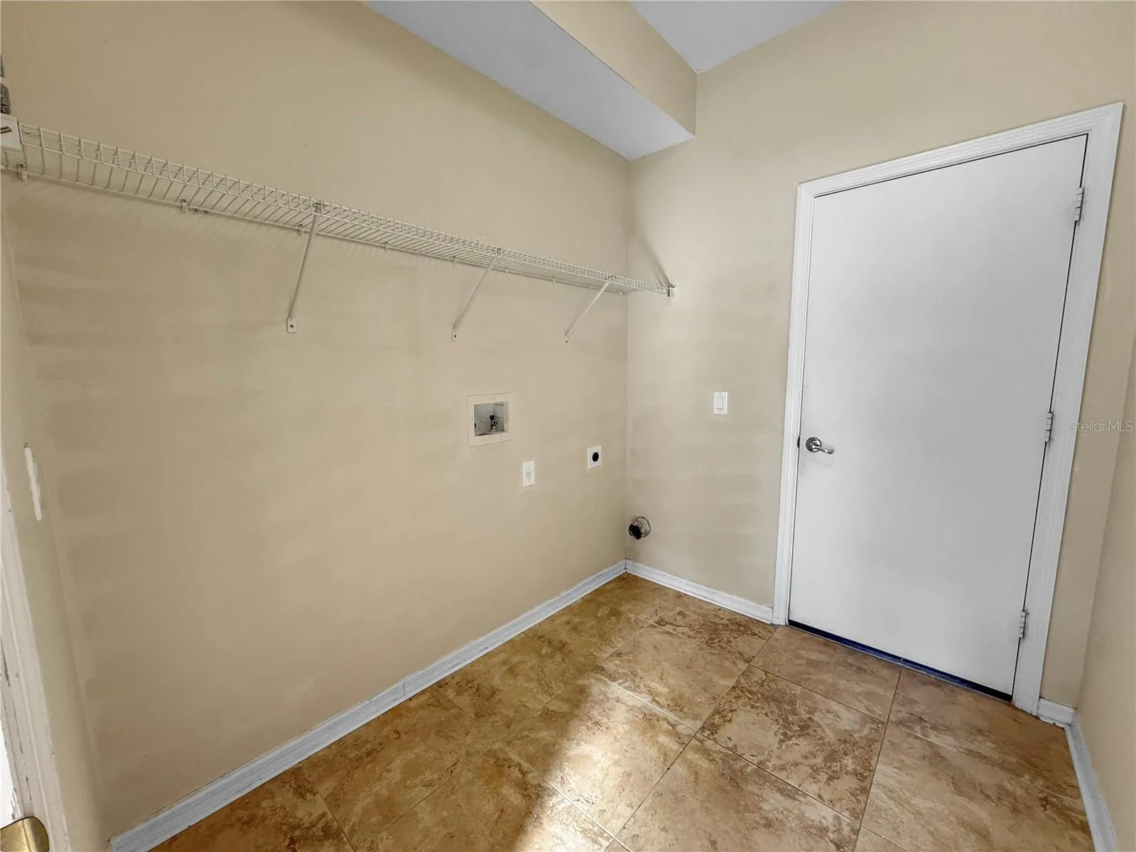 Walk in closet