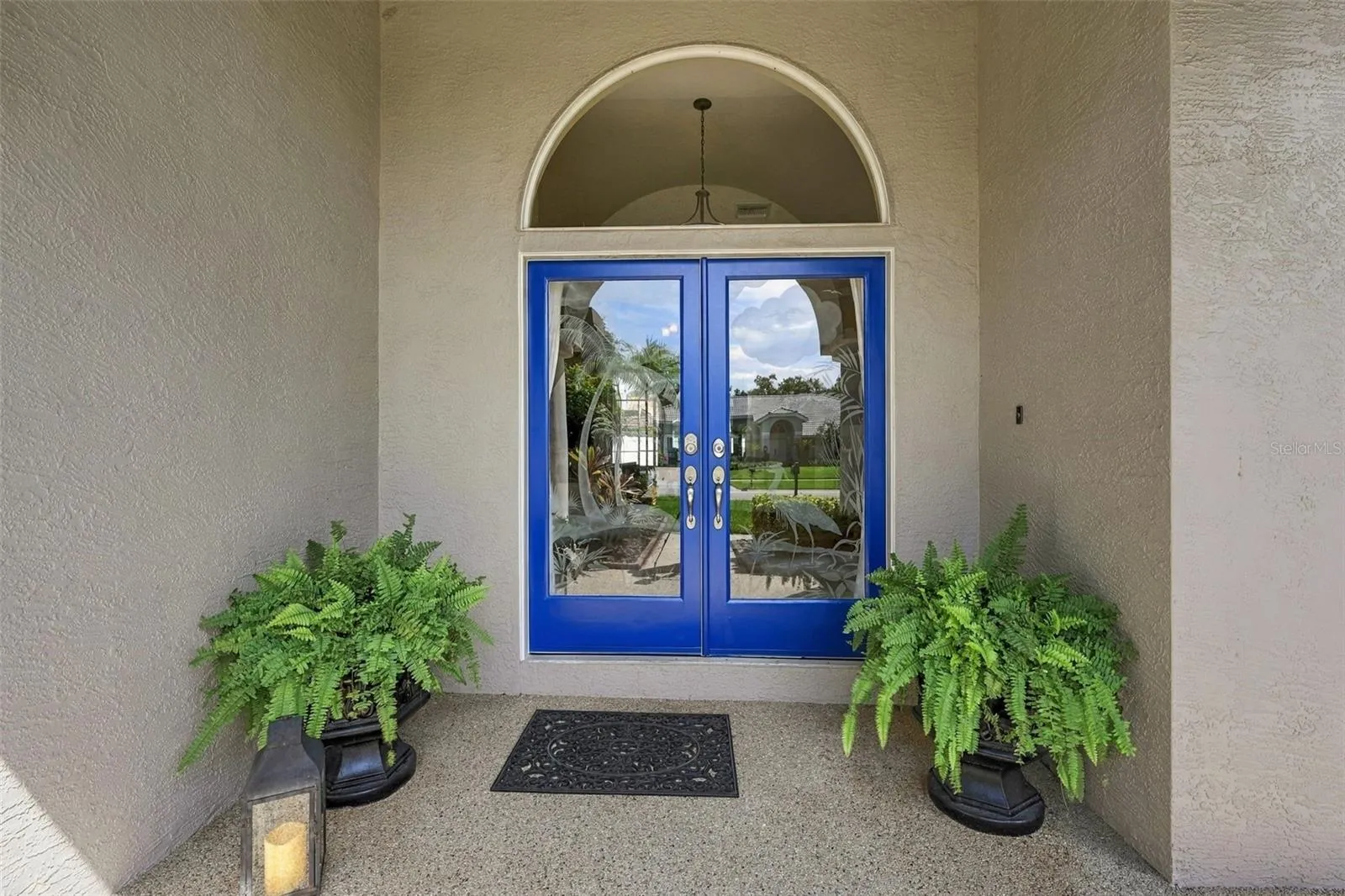 Double etched glass doors